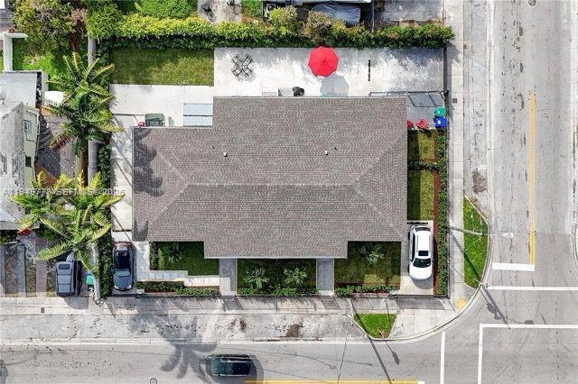 1050 Southwest 11th Street, Unit 1052 Miami, FL 33129 - Photo 10 of 10 a view of outdoor space yard and patio