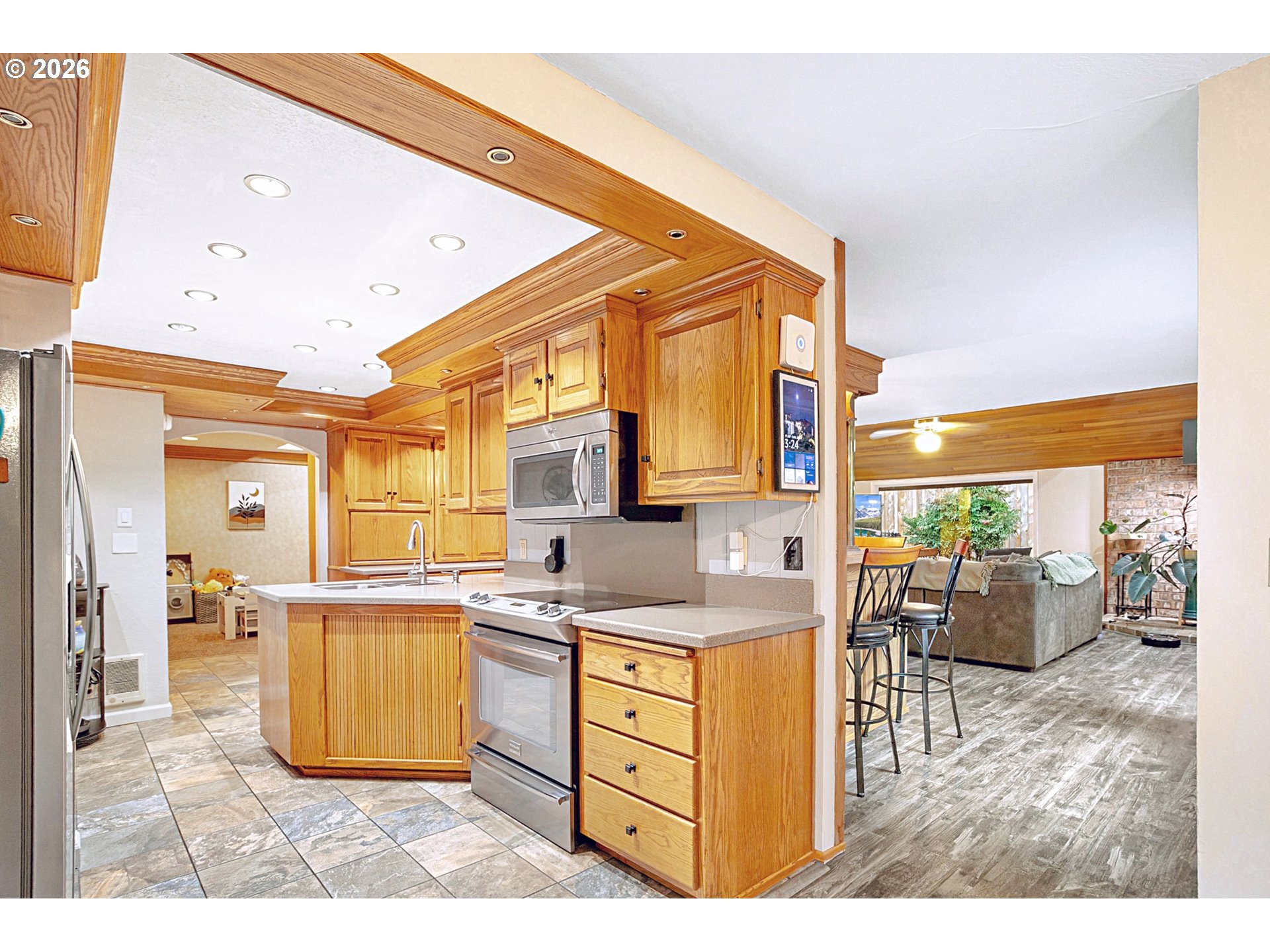 2611 Erin Way Eugene, OR 97408 - Photo 13 of 47