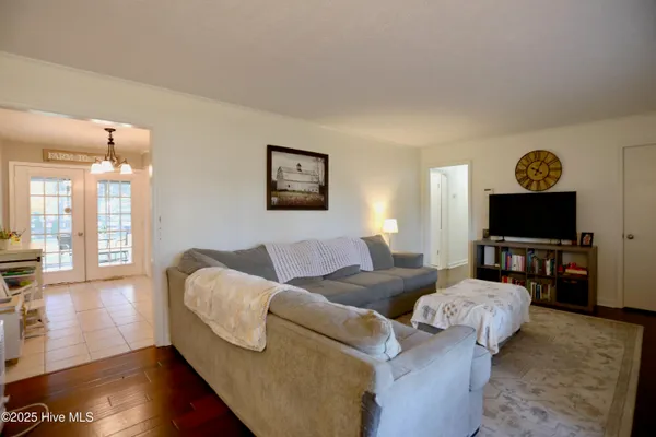 $2,000 | 948 Pinebluff Lake Road, Aberdeen, NC 28315