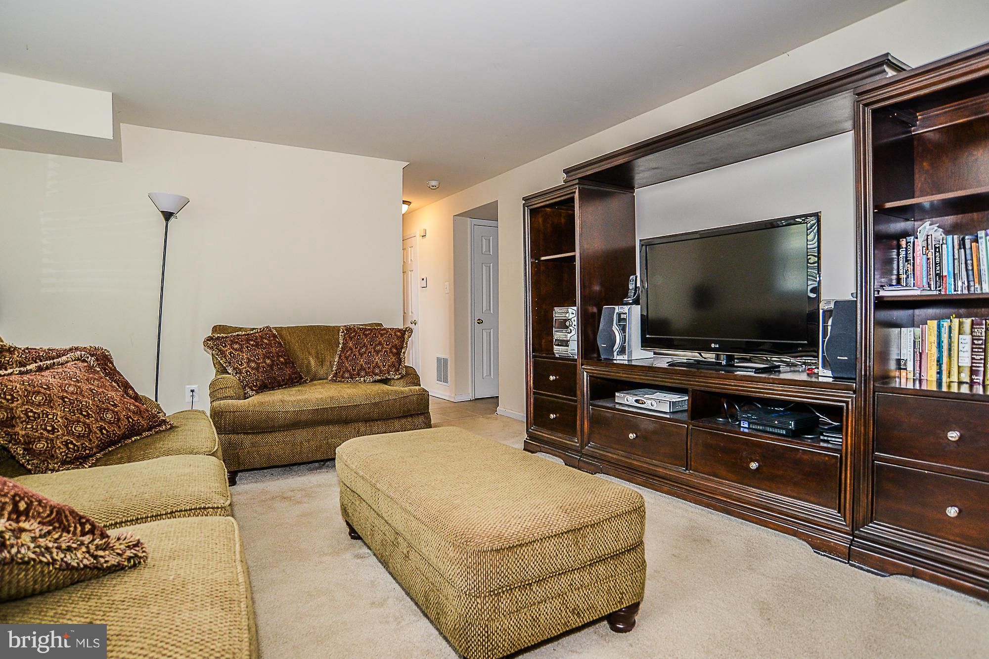 7120 Hamor Lane Springfield, VA 22153 - Photo 16 of 23 Family Room