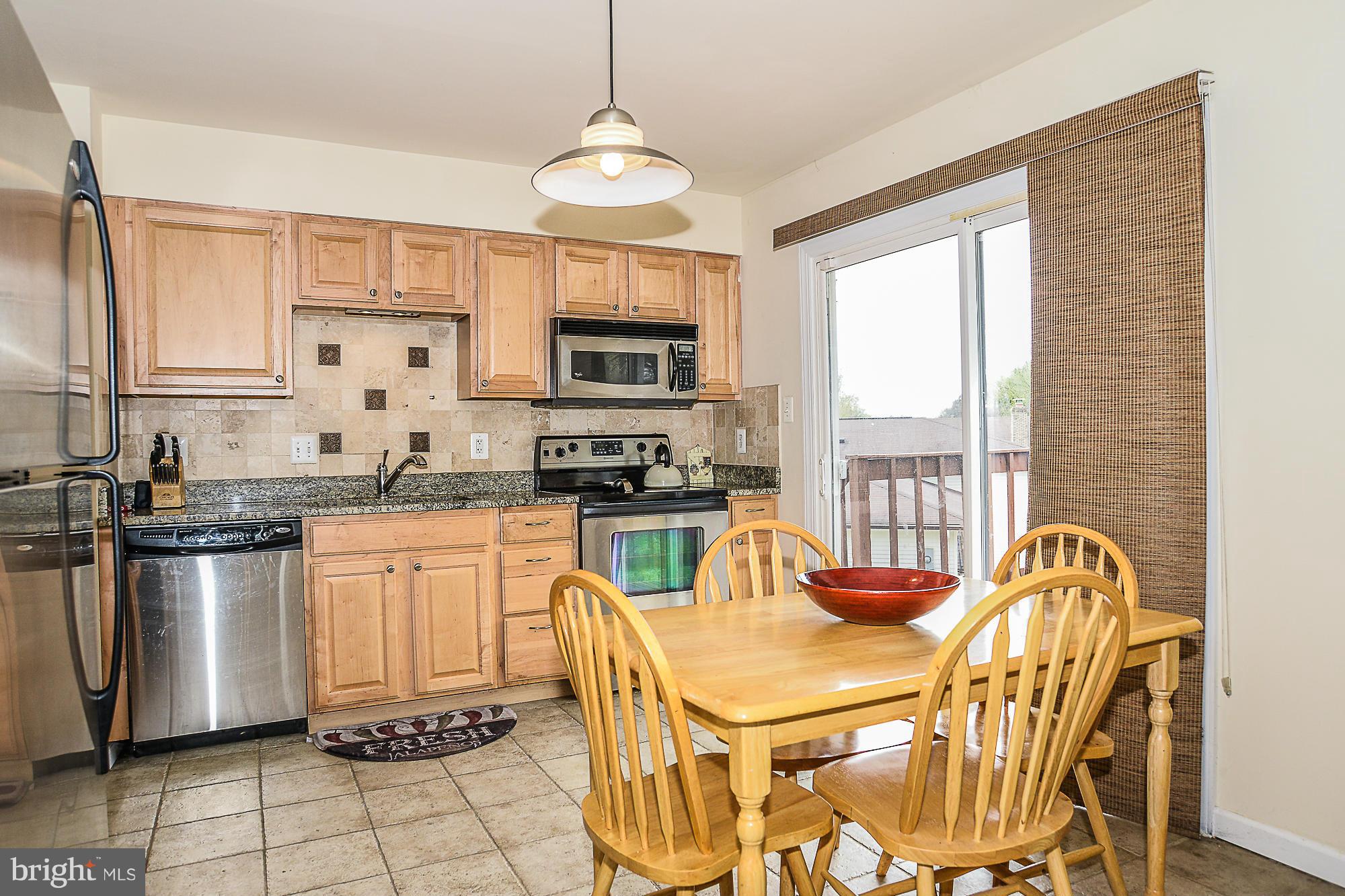 7120 Hamor Lane Springfield, VA 22153 - Photo 4 of 23 Kitchen