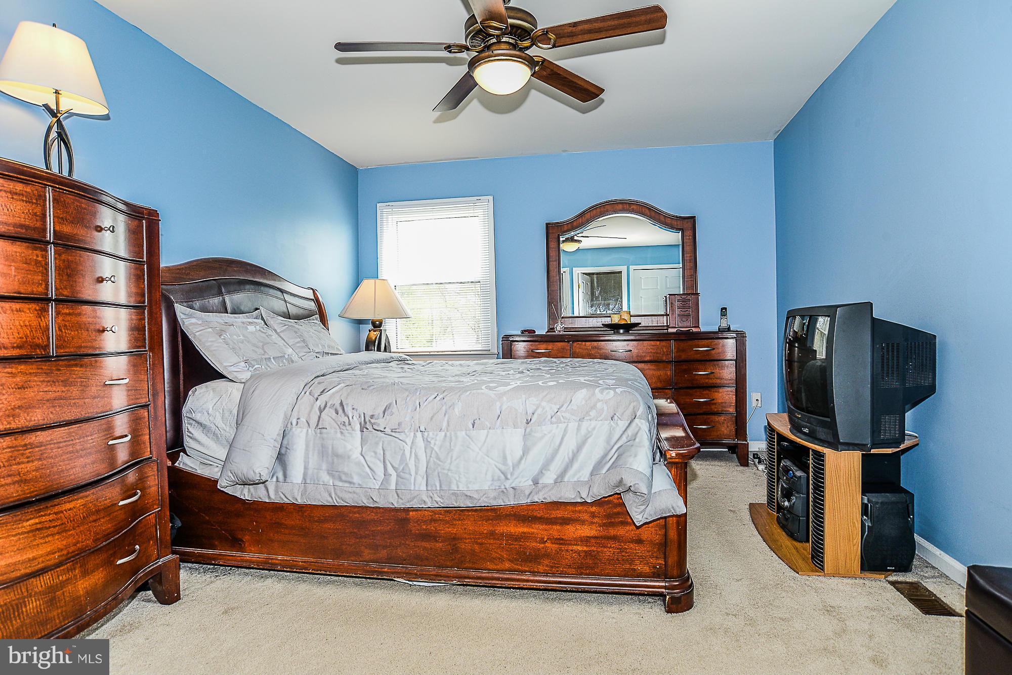 7120 Hamor Lane Springfield, VA 22153 - Photo 8 of 23 Bedroom (Master)