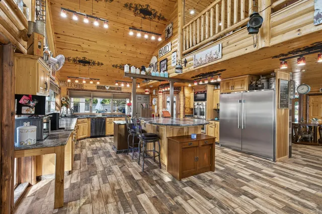 $1,850,000 | 9805 Sharon Place Northwest, Rice, MN 56367