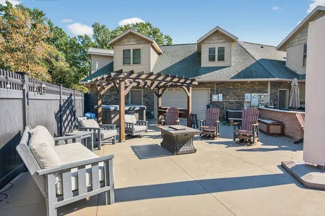 $1,850,000 | 9805 Sharon Place Northwest, Rice, MN 56367