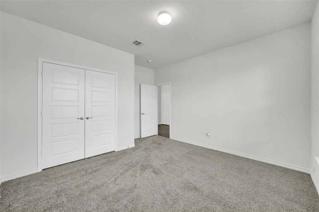 484 Declaration Way Fate, TX 75189 - Photo 6 of 29 Gallery Image 6
