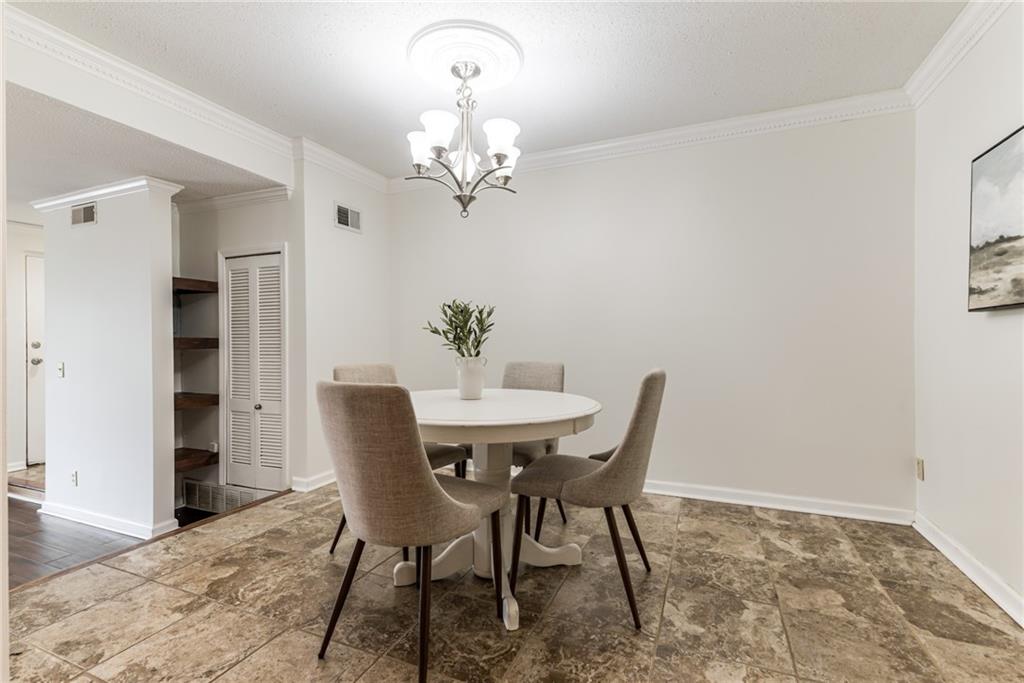 3602 Gillham Road, Unit 4 Kansas City, MO 64111 - Photo 9 of 27
