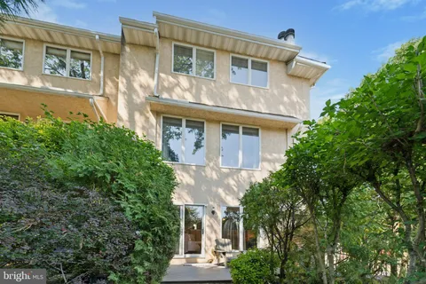$775,000 | 104 Bleddyn Road, Unit 5, Ardmore, PA 19003