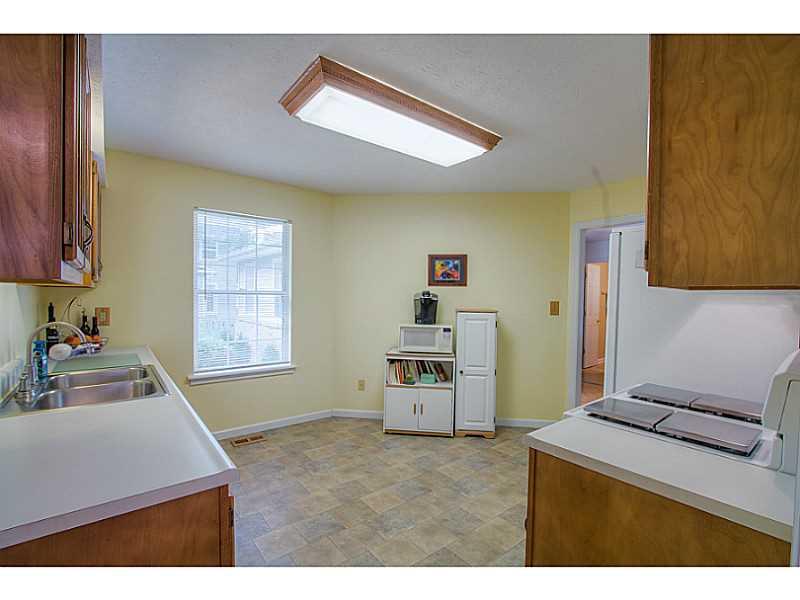 4918 Sylvan Road Indianapolis, IN 46228 - Photo 11 of 23 Gallery Image 11