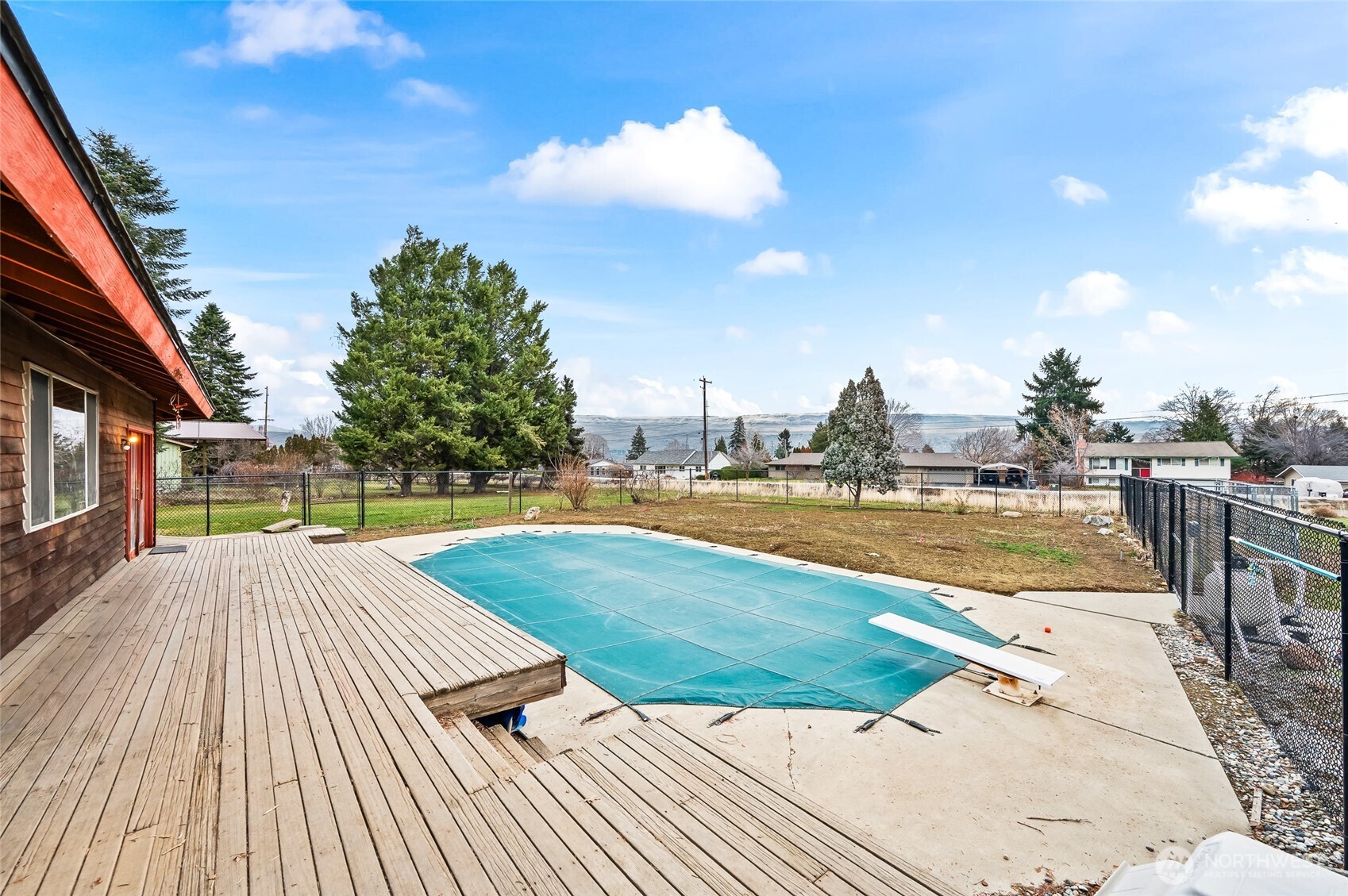 1919 B Fifth Street Wenatchee, WA 98801 - Photo 13 of 40 a view of swimming pool with seating space