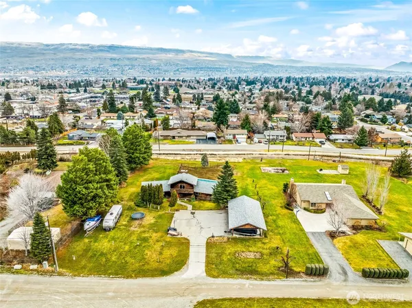 $709,000 | 1919 B Fifth Street, Wenatchee, WA 98801