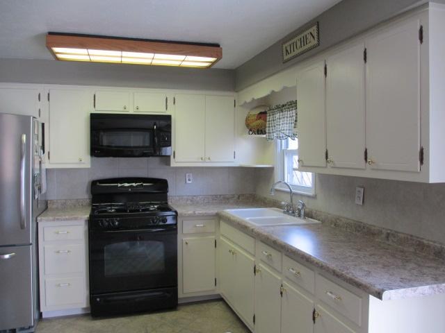 1229 West Till Road Fort Wayne, IN 46825 - Photo 5 of 18