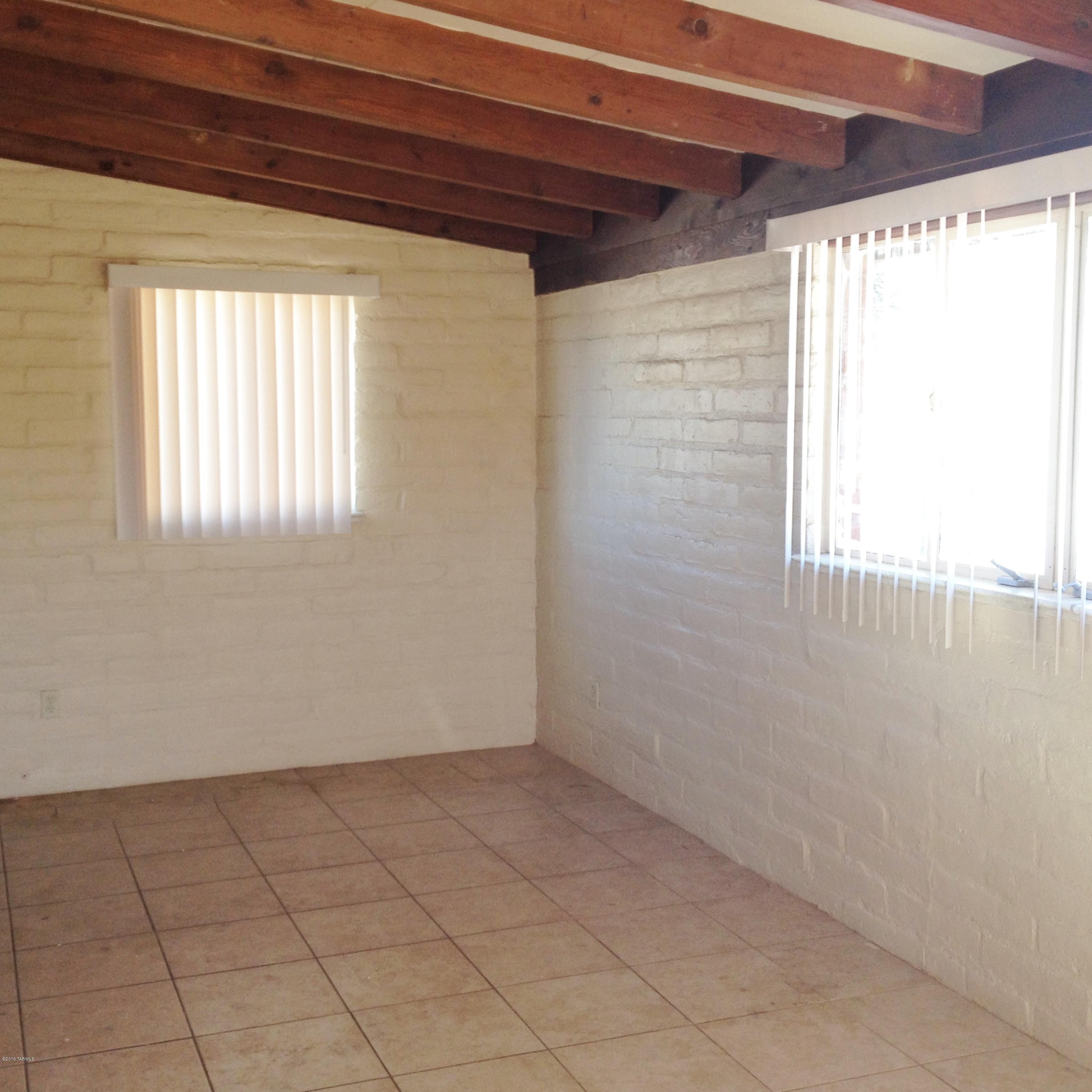219-227 West Navajo Road Tucson, AZ 85705 - Photo 11 of 12