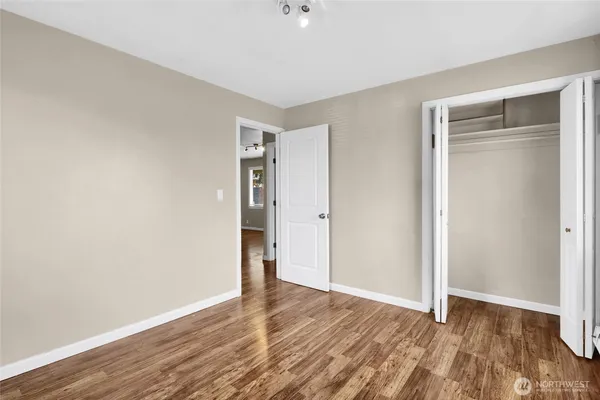 $325,000 | 1131-1133 West Ivy Avenue, Moses Lake, WA 98837
