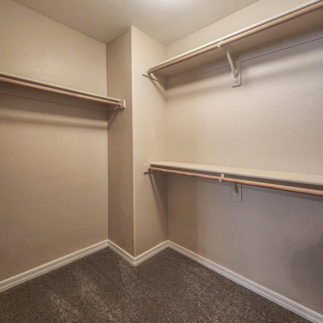 308 West Frontier Street, Unit D Payson, AZ 85541 - Photo 19 of 35 Primary Closet