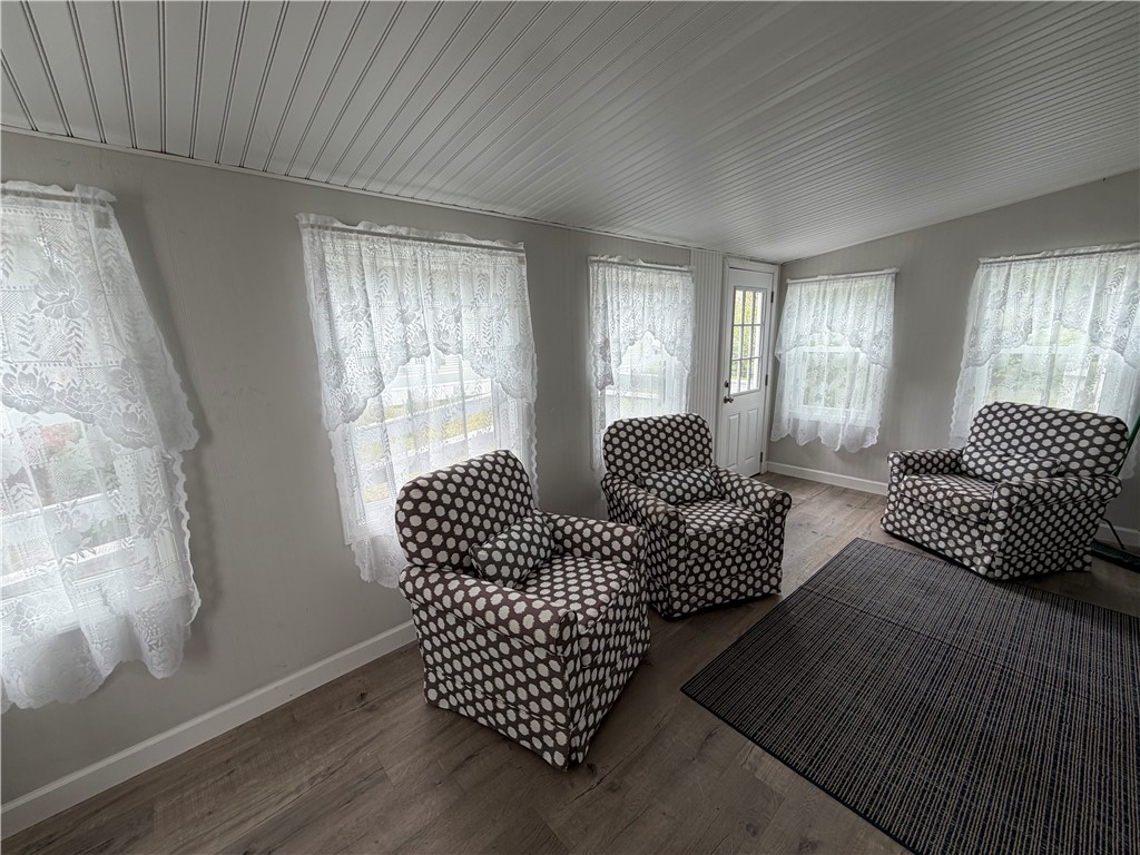 27 Woodward Road Lincoln, RI 02865 - Photo 4 of 23