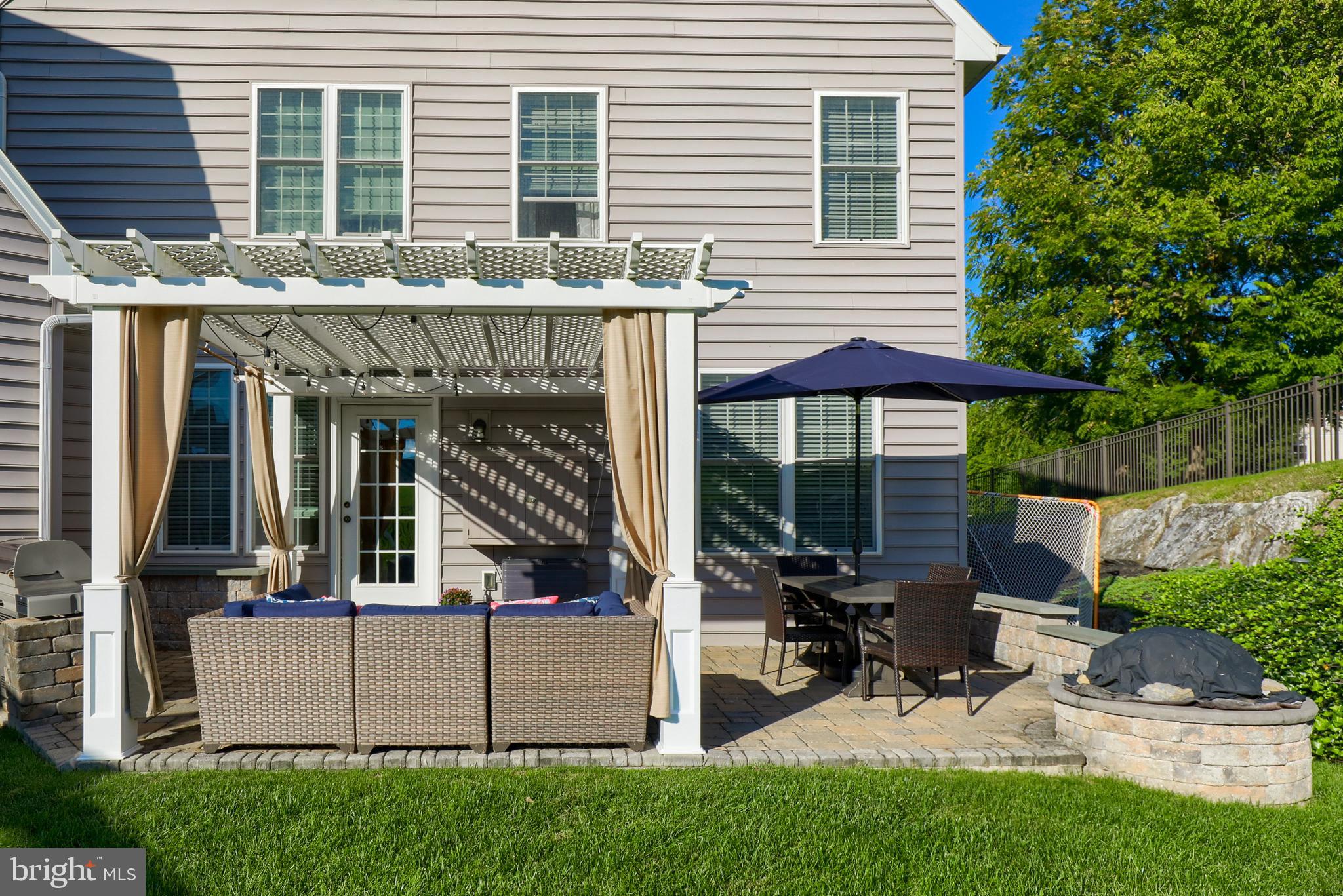 288 Bowyer Lane Lititz, PA 17543 - Photo 4 of 49