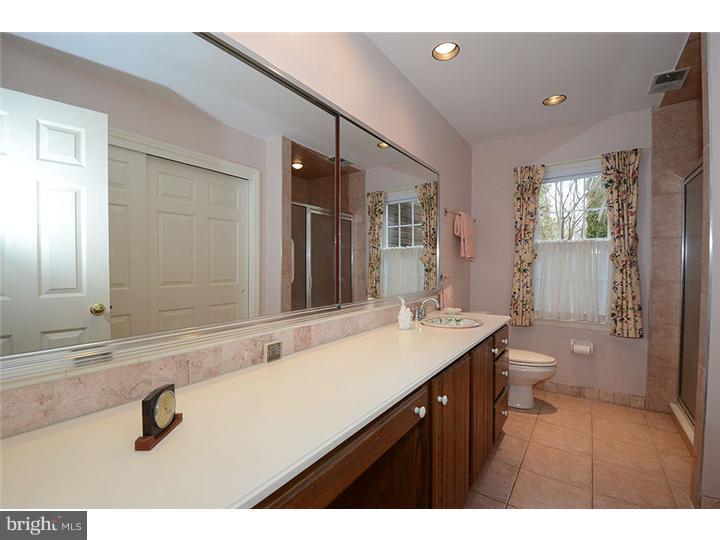 112 Quail Lane Wayne, PA 19087 - Photo 4 of 16 Master Bathroom