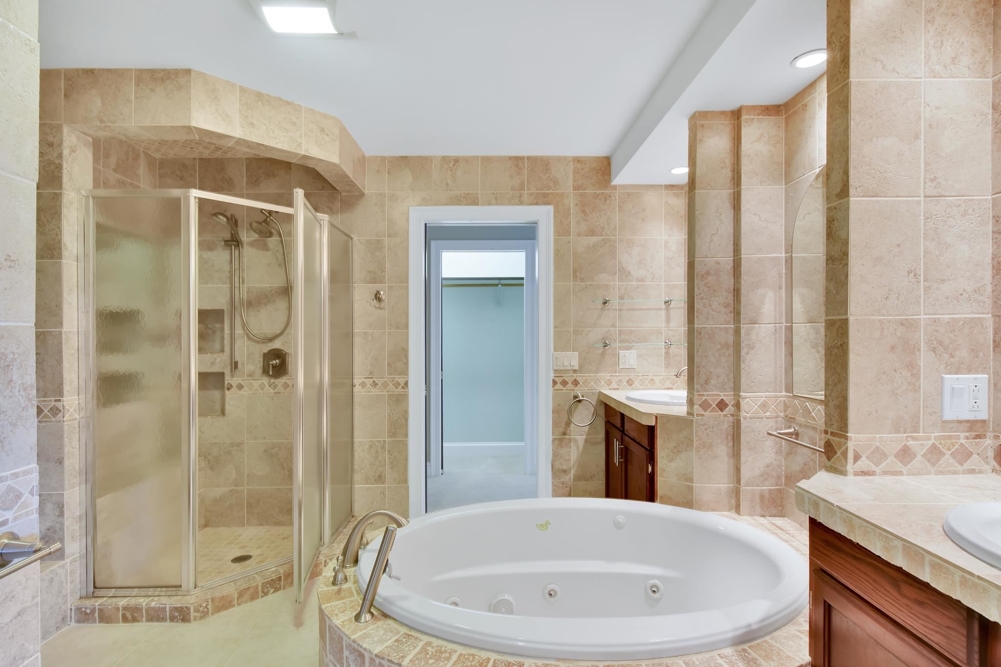 18 Ledgewood Drive Williston, VT 05495 - Photo 22 of 40