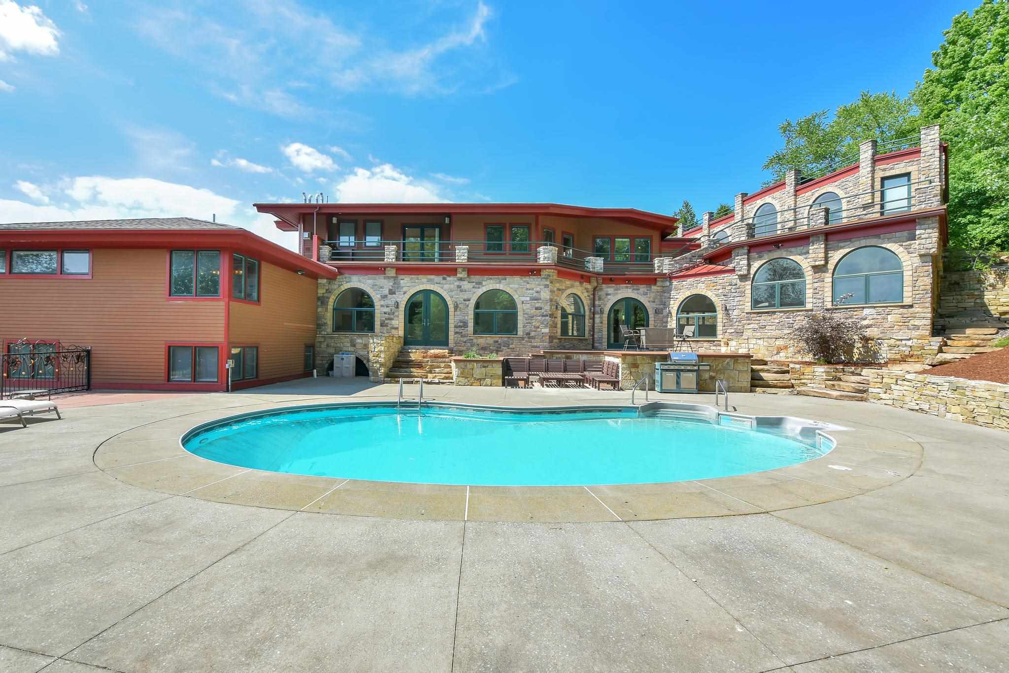 18 Ledgewood Drive Williston, VT 05495 - Photo 4 of 40