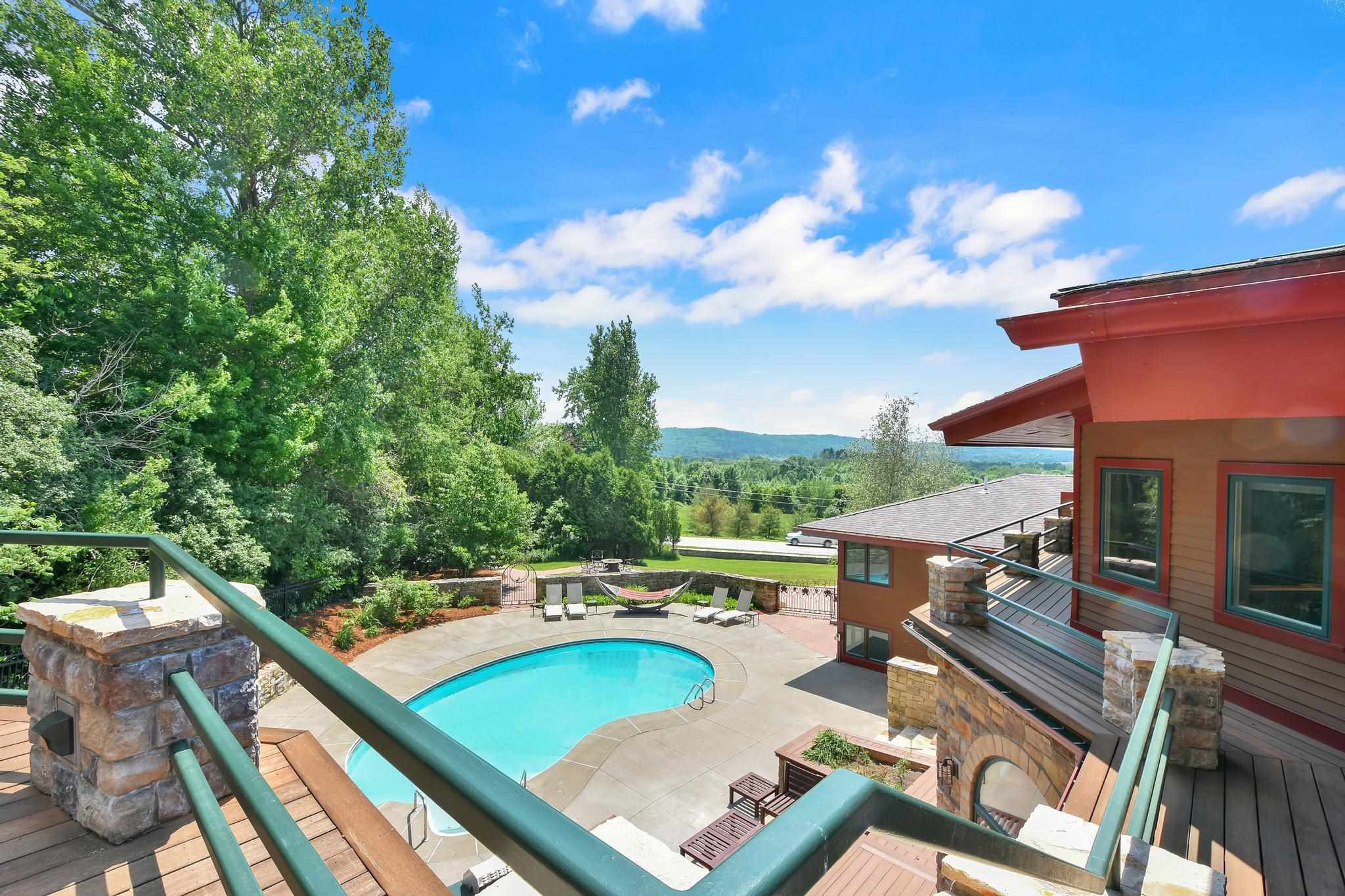 18 Ledgewood Drive Williston, VT 05495 - Photo 5 of 40