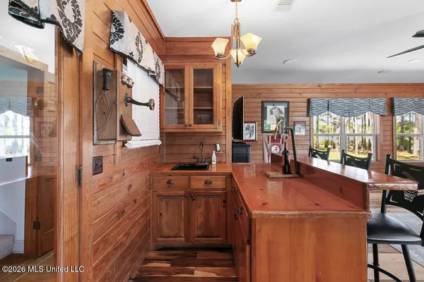 $1,059,000 | 130 Pine Lake Cove, Flora, MS 39071
