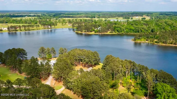 $1,059,000 | 130 Pine Lake Cove, Flora, MS 39071