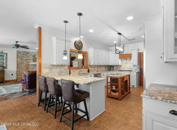 $1,059,000 | 130 Pine Lake Cove, Flora, MS 39071
