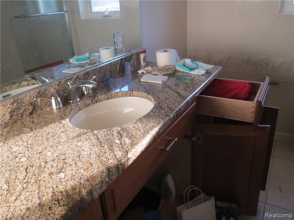11311 Masters Road Memphis, MI 48041 - Photo 10 of 24 Gallery Image 10