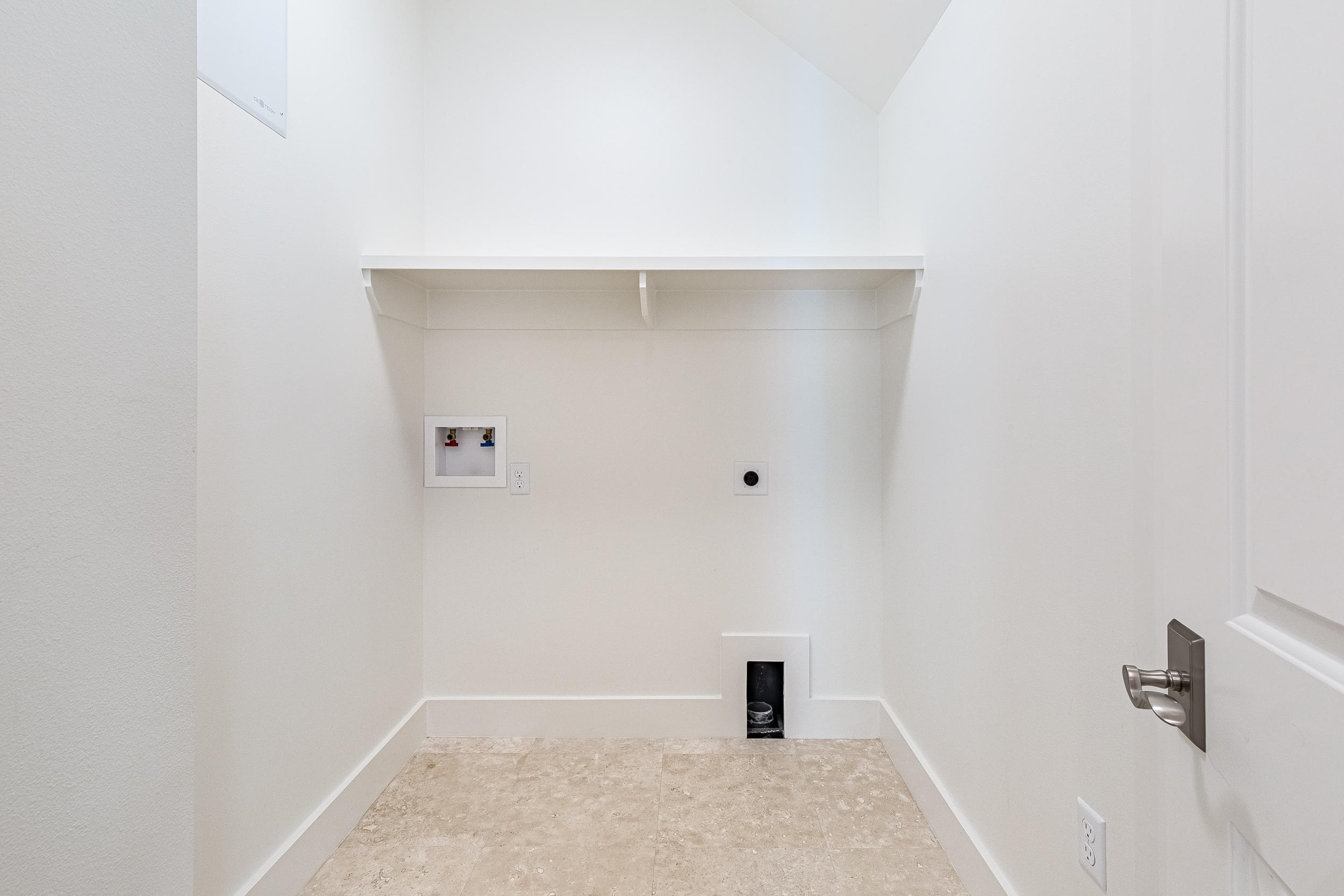 233 Artesian Way Inlet Beach, FL 32461 - Photo 36 of 37 Laundry room