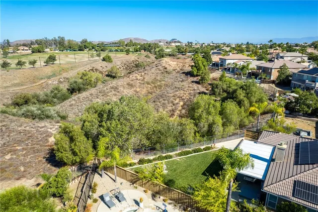 $888,888 | 38653-38653 Falkirk Drive, Murrieta, CA 92563