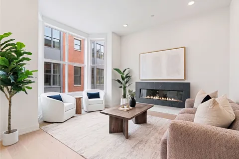 $2,100,000 | 2329 North Cambridge Avenue, Unit C, Chicago, IL 60614