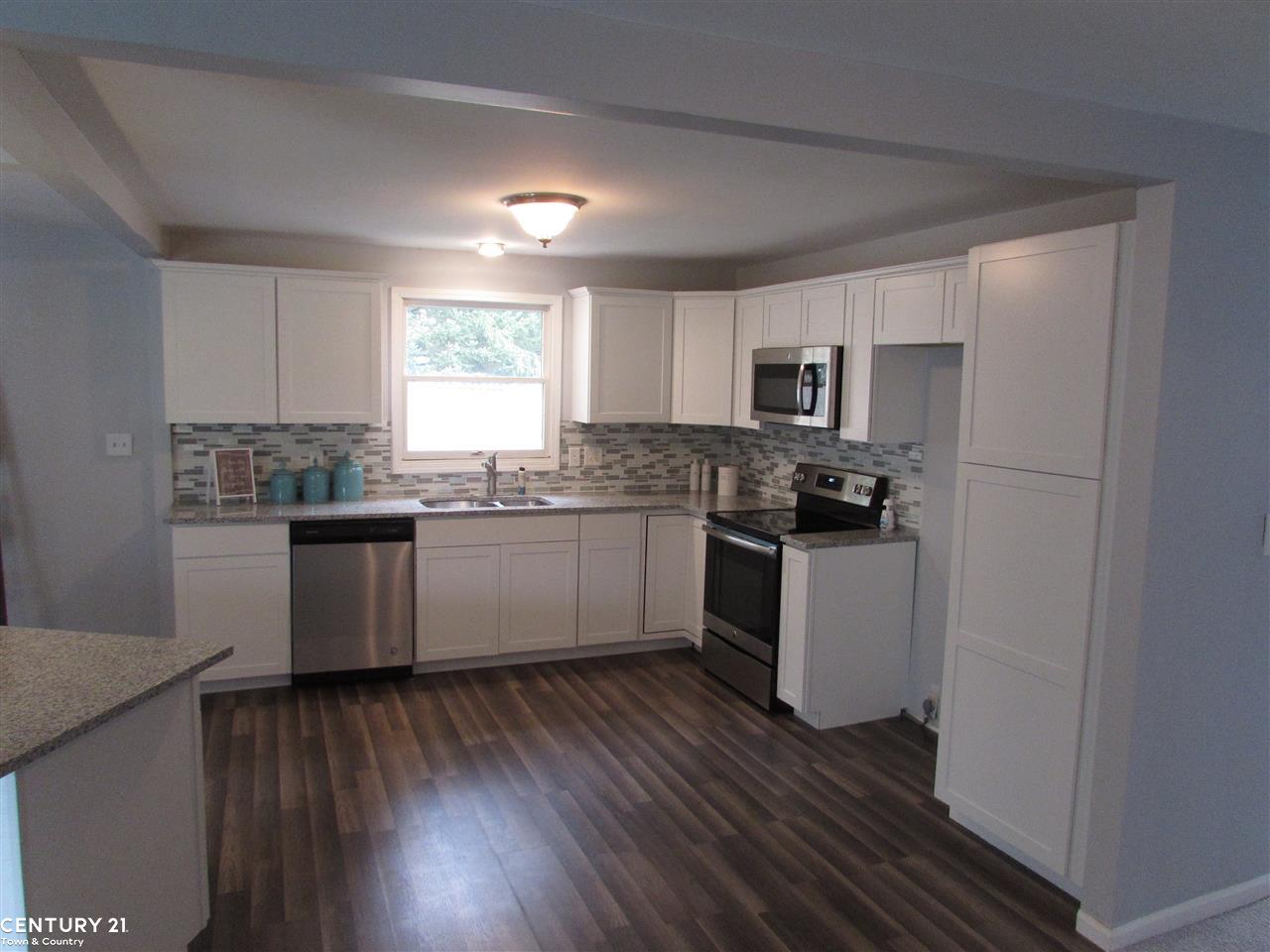 3236 Grant Road Rochester Hills, MI 48309 - Photo 7 of 33