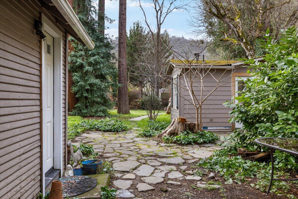 3072 Griffin Creek Road Medford, OR 97501 - Photo 43 of 56 42-CI_3689