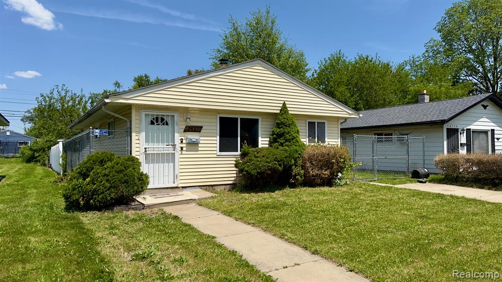 26742 Penn Street Inkster, MI 48141 - Photo 1 of 14