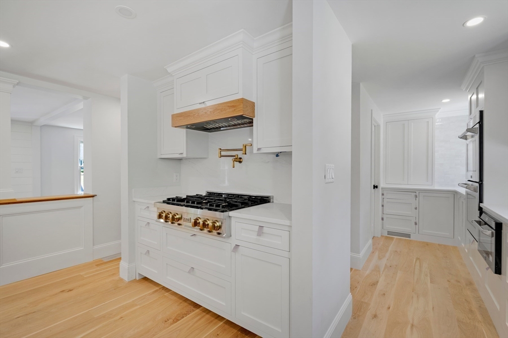 41 Westford Farm Road Duxbury, MA 02332 - Photo 9 of 40