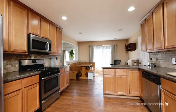 $375,000 | 33312 North Lone Rock Road, Grayslake, IL 60030