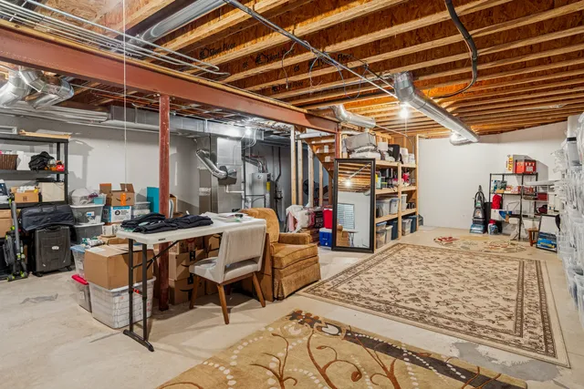 $450,000 | 1223 Townes Circle, Aurora, IL 60502