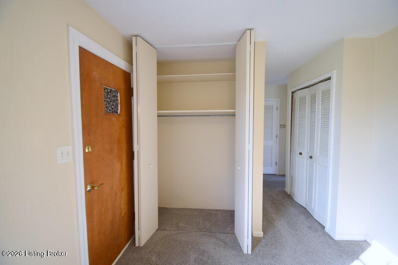 8110 Cooper Chapel Road Louisville, KY 40229 - Photo 24 of 31 DSC_0879