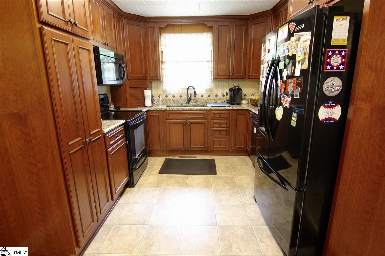 8885 Highway 252 Ware Shoals, SC 29692 - Photo 3 of 22