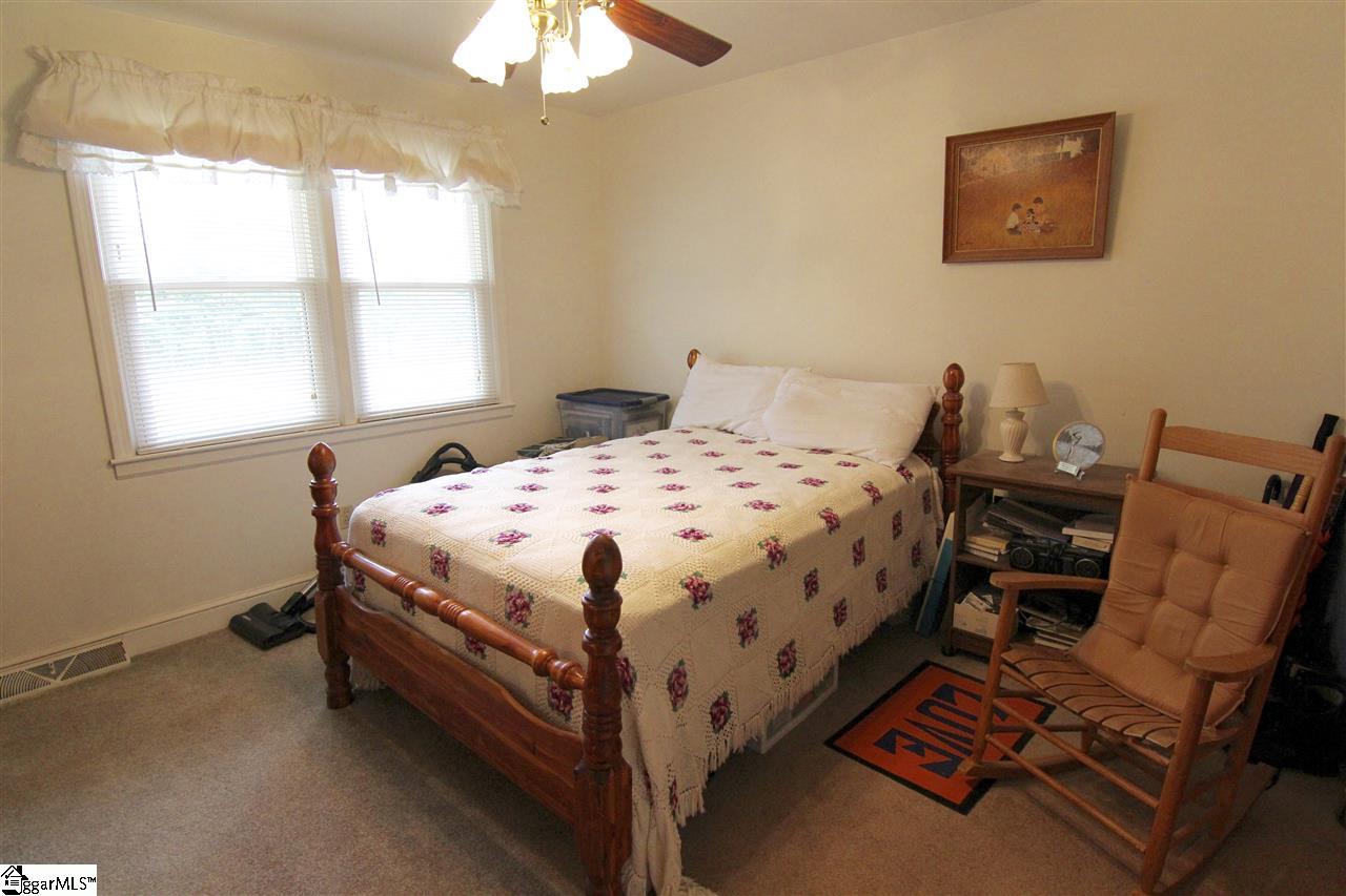 8885 Highway 252 Ware Shoals, SC 29692 - Photo 10 of 22