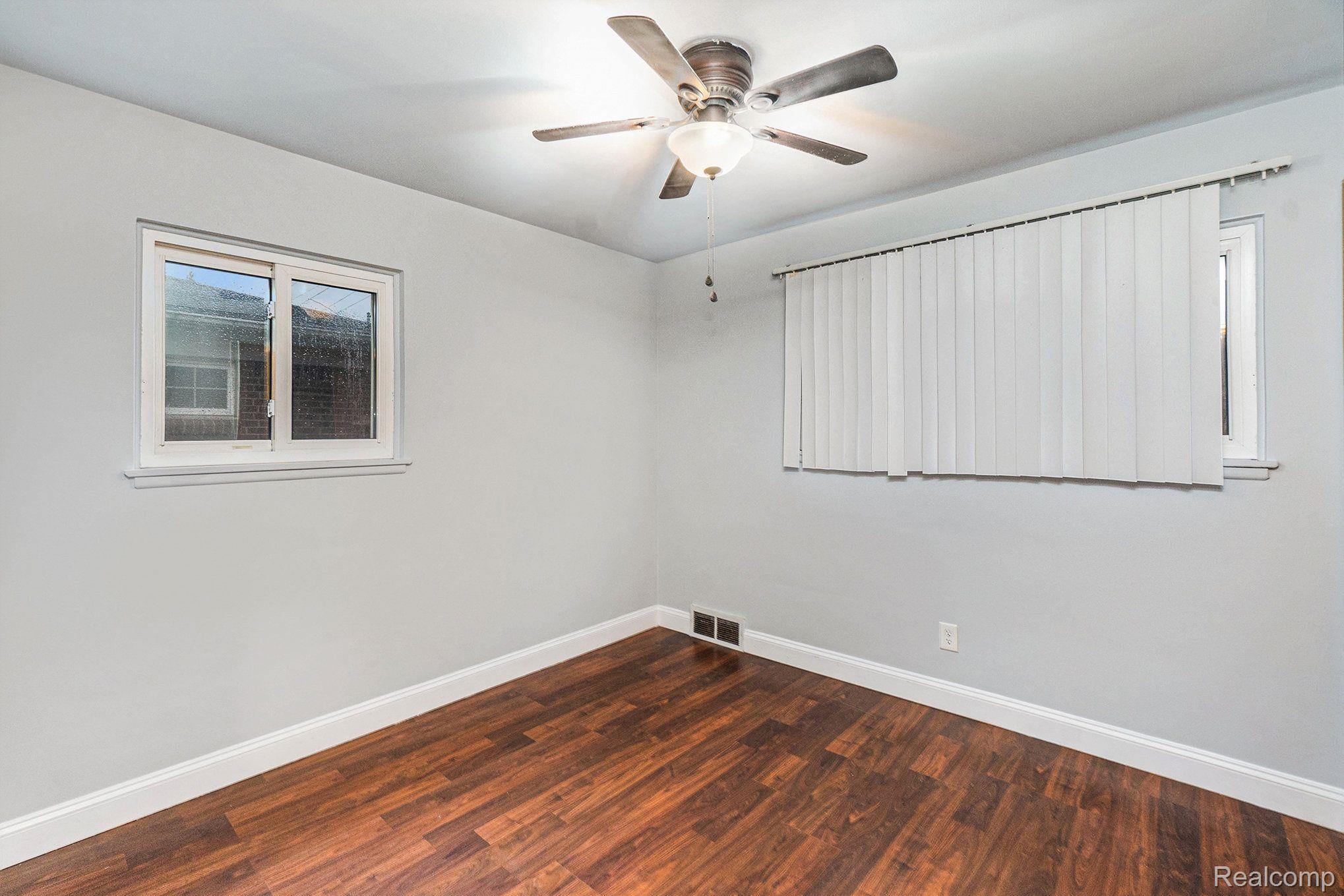 4863 East Thirteen Mile Road Warren, MI 48092 - Photo 14 of 25 Gallery Image 14