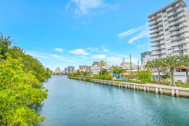 $487,000 | 2924 Collins Avenue, Unit 501, Miami Beach, FL 33140