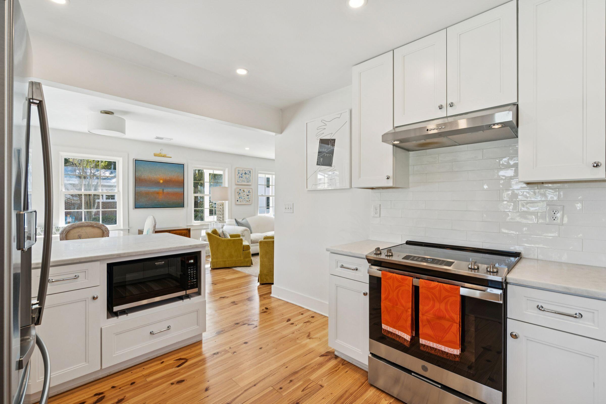 138 Rose Lane Mount Pleasant, SC 29464 - Photo 13 of 39 138RoseLn-KeenEyeMarketing-023