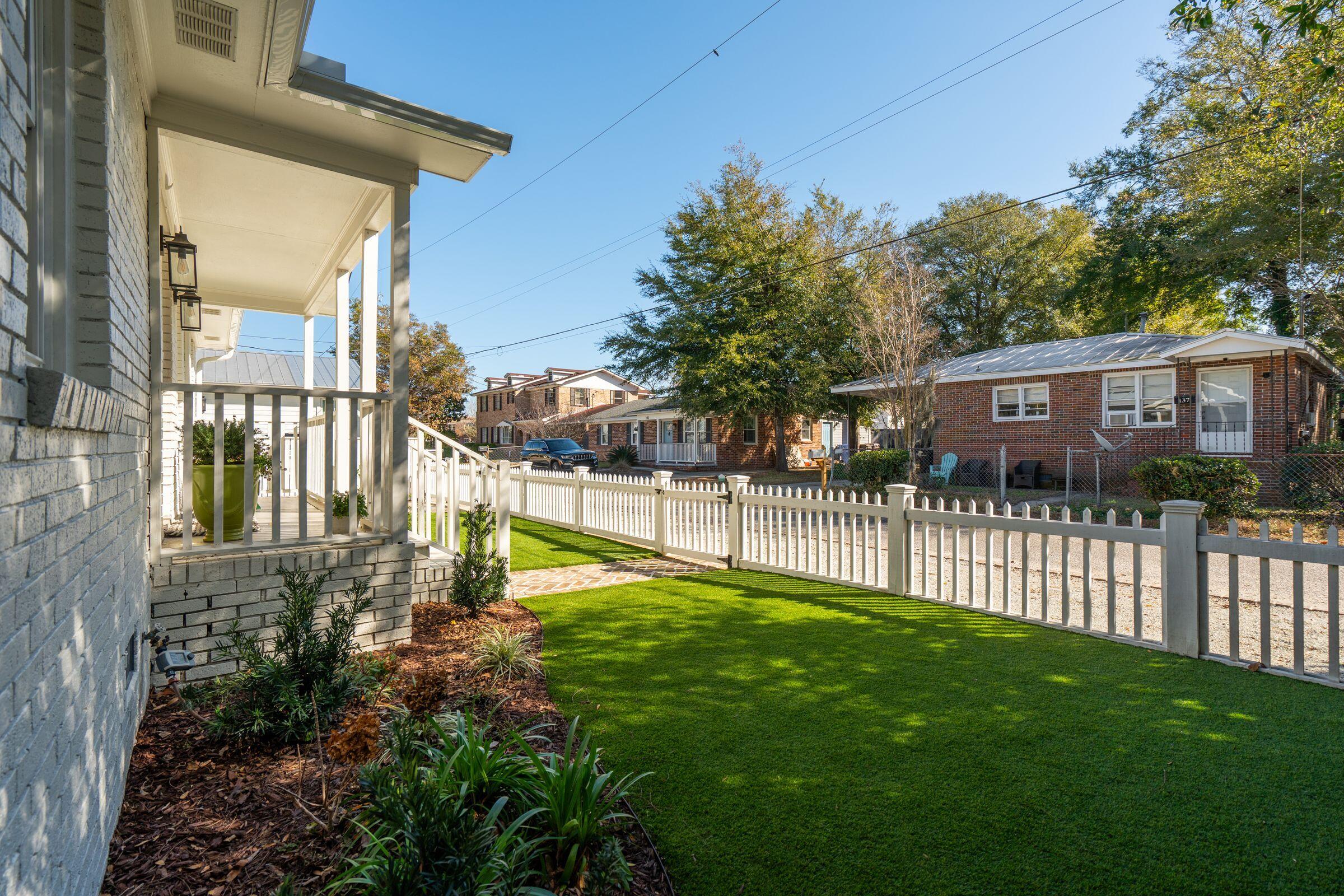 138 Rose Lane Mount Pleasant, SC 29464 - Photo 32 of 39 138RoseLn-KeenEyeMarketing-043