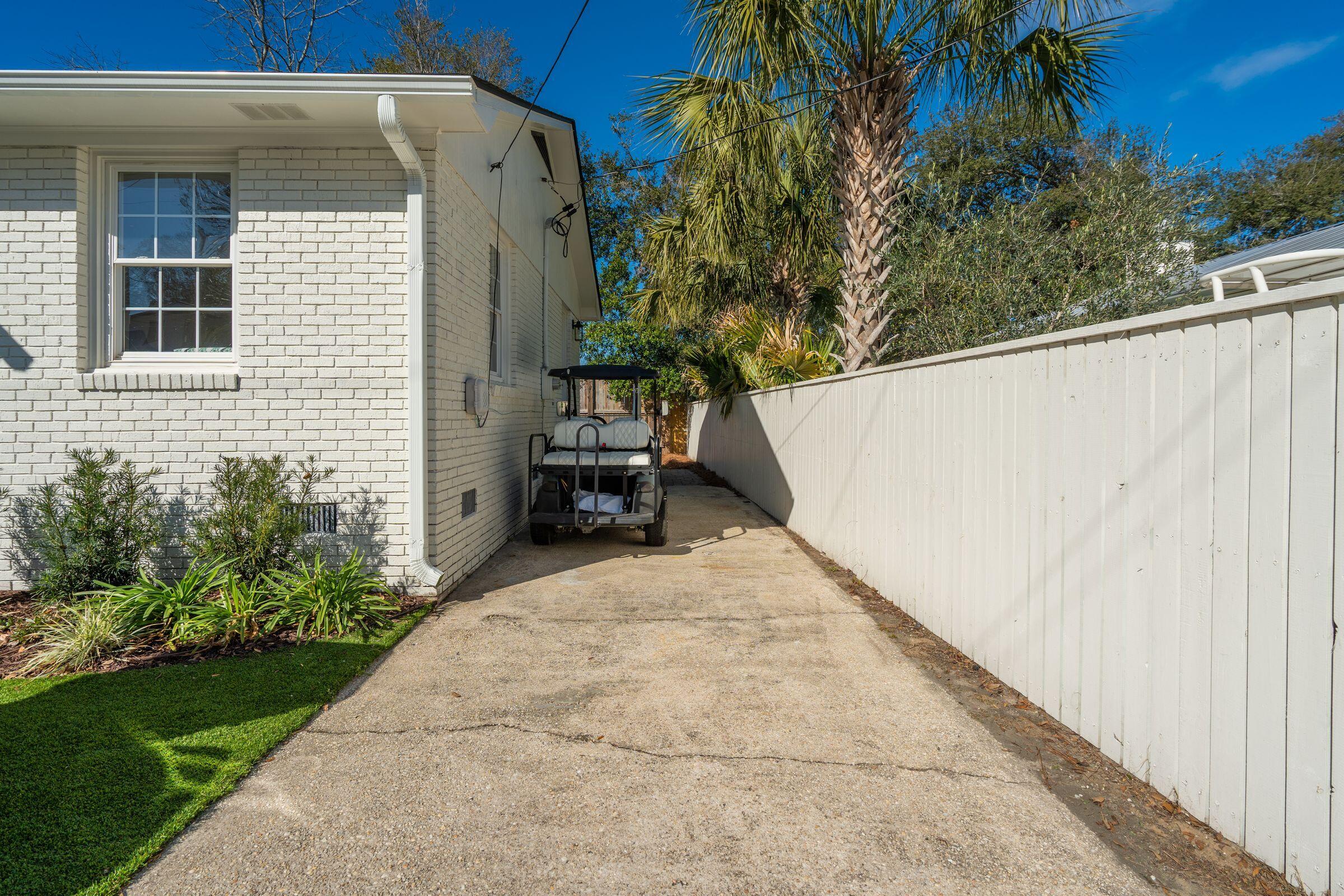 138 Rose Lane Mount Pleasant, SC 29464 - Photo 34 of 39 138RoseLn-KeenEyeMarketing-045