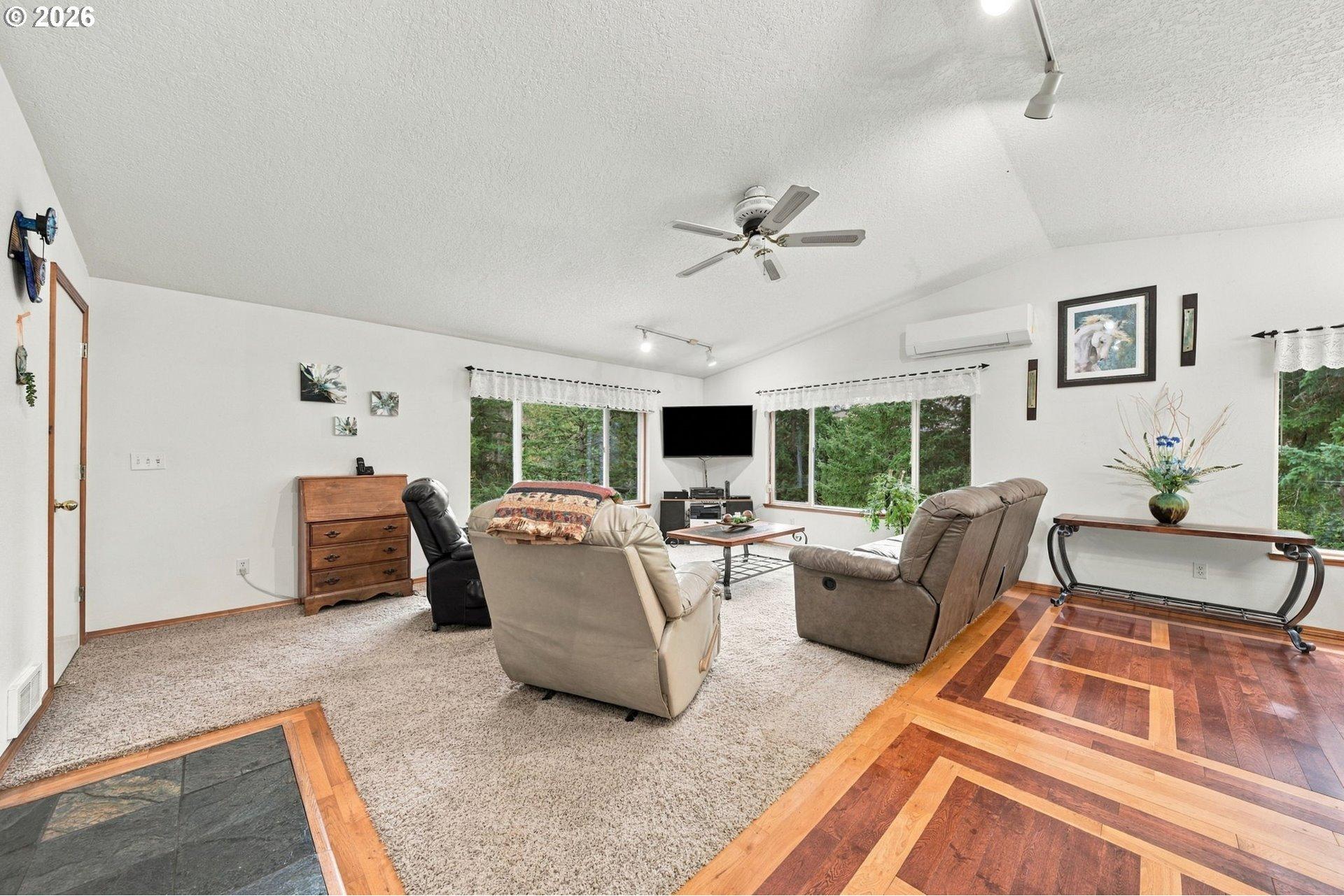 20595 Southeast Borges Road Damascus, OR 97089 - Photo 8 of 38 Gallery Image 8