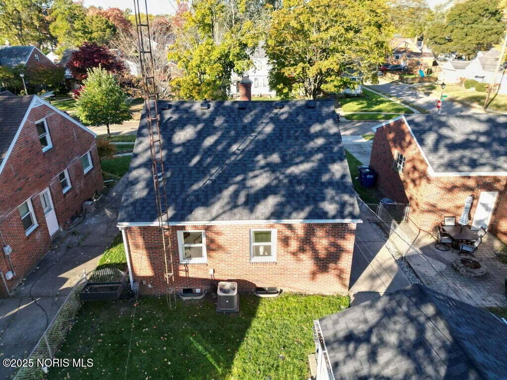 4250 Garrison Road Toledo, OH 43613 - Photo 38 of 48 38-custom-DJI_0200