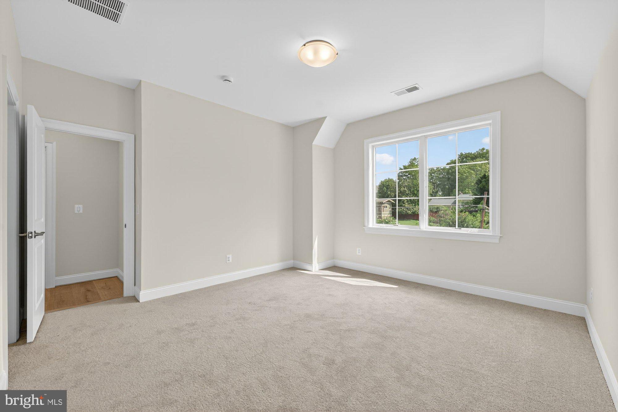 1436 Layman Street McLean, VA 22101 - Photo 53 of 105 an empty room with windows