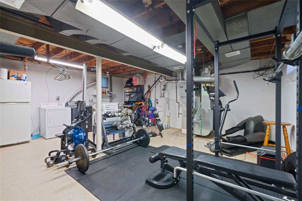 1538 Rutherford Avenue Pittsburgh, PA 15216 - Photo 36 of 43 a view of a room with gym equipment