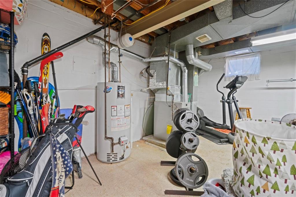 1538 Rutherford Avenue Pittsburgh, PA 15216 - Photo 39 of 43 a view of walk in closet with storage